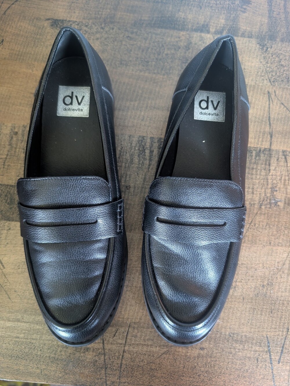 Like New DV by Dolce Vita Black Leather Penny Loafers Womens Size 10